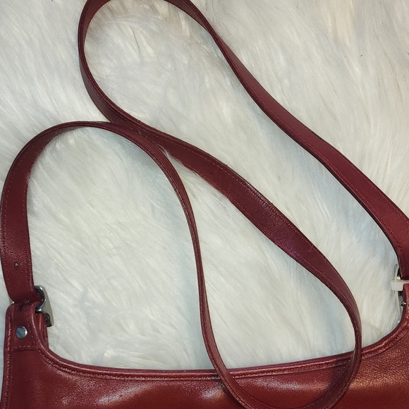 Coach Hippe Flap Vintage Red Leather Shoulder Bag #9134 - Picture 6 of 10